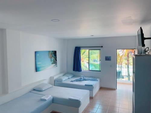 2 double beds