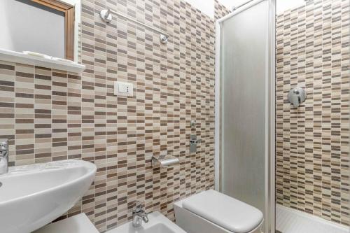 VE2 [Isola] Cool Apartment • Exclusive •, Milan (photo 9)