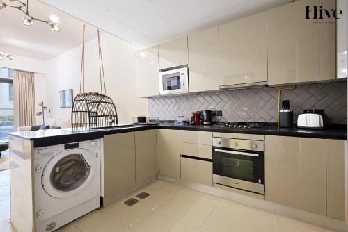 Classy 1 Bed Apt in Rigel Tower JVC - image 2