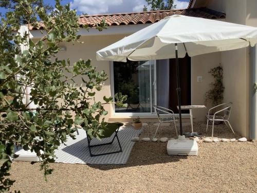 Erkély/terasz, Au Petit Bueix in Sillans La Cascade