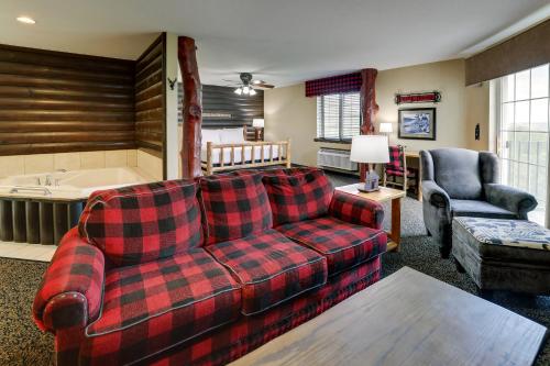1 king bed, 1 sofa bed