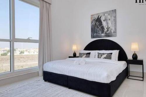 Gorgeous 2 Bed Apt in Al Warqa - image 9