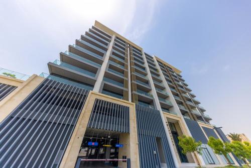 VayK - Spacious 2 BD Near Park and Mall in Dubai Hills - image 11