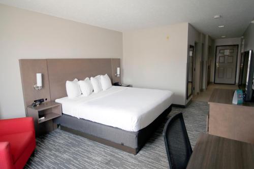 Country Inn & Suites by Radisson Council Bluffs IA - image 11