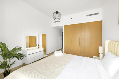 VayK - Classy 2 Bedrooms Apartment with Burj Khalifa View - image 13
