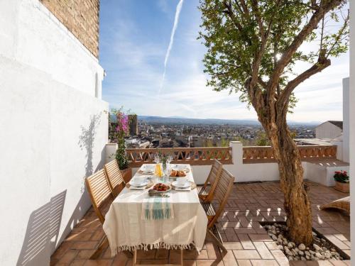 ChezmoiHomes Carmen de los Remedios - image 4