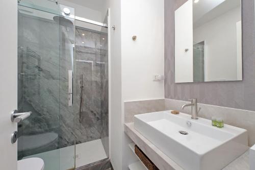 Monti SPQR suite, Rome (photo 10)