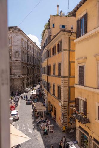 Home at Rome Luxury Navona Suites - image 7