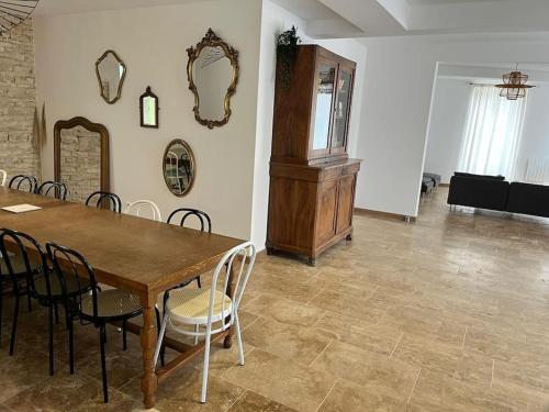 Maison de groupe en Bourgogne L antre amis in Channay