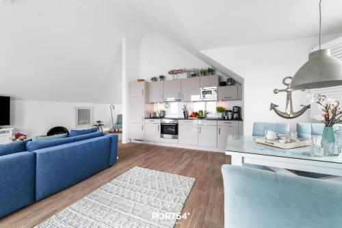 Apartment with Sea View image 9