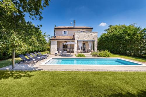 Villa with Private Pool