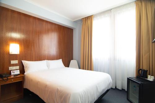 1 twin bed