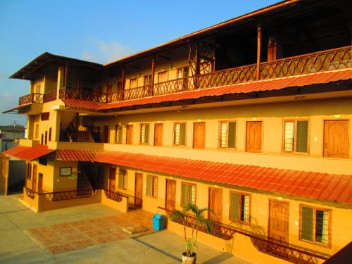 Exterior view, Hotel Mediterraneo in Canoa