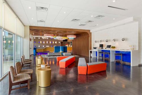 Lobby, GLō Best Western Dallas South DeSoto in Desoto