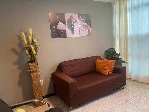 One-Bedroom Apartment image 9