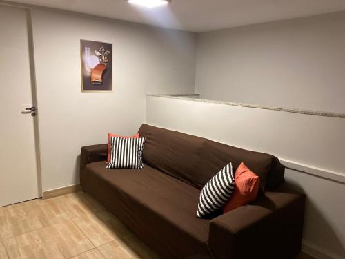 One-Bedroom Apartment image 7