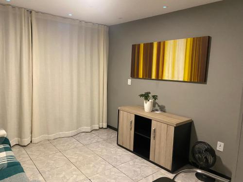 One-Bedroom Apartment image 5