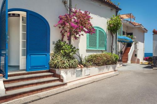 Blue54 - Pozzillo sul mare fra l'Etna e Taormina