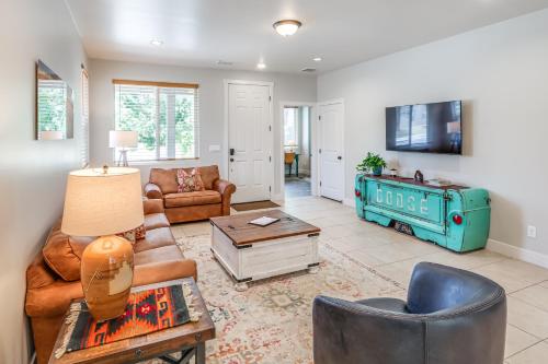 Walk to Flagstaff Urban Trails System: Cozy Home – khách sạn tại Flagstaff