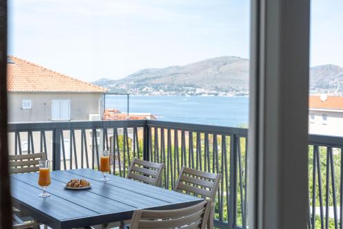 Suite with Sea View