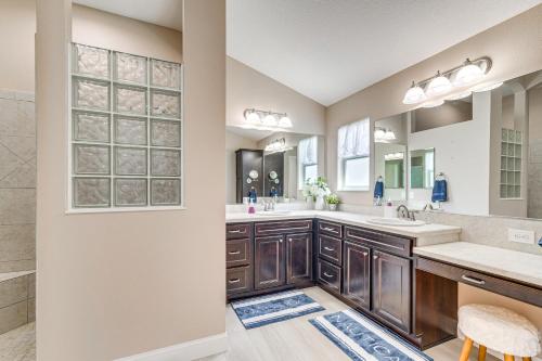 Golf Cart and Pool Access The Villages Home! Golf Cart and Pool Access The Villages Home!