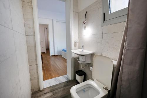 Three-Bedroom Villa image 3
