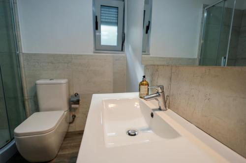 Three-Bedroom Villa image 2