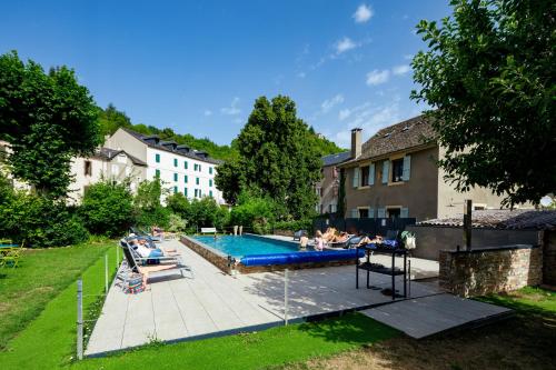 Logis Hotel Restaurant Family & Spa Hotel de charme Le Crouzet