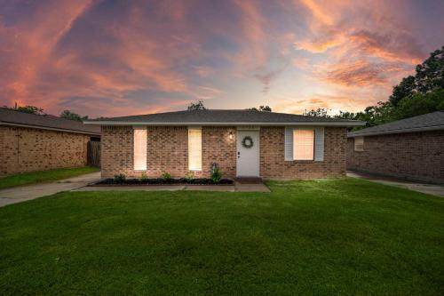 Charming Coastal Retreat in Seabrook TX in Seabrook