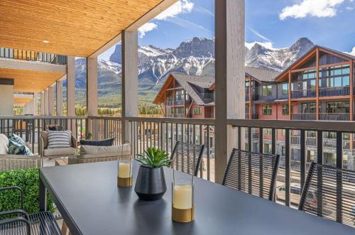 Rundle Lux Villa at Timberstone in Canmore (AB)