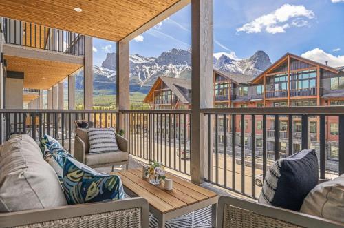 Rundle Lux Villa at Timberstone in Canmore (AB)