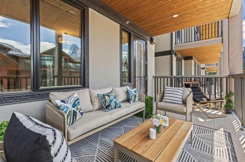 Rundle Lux Villa at Timberstone in Canmore (AB)