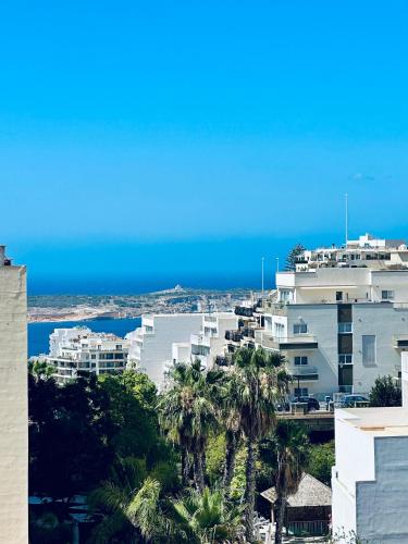 New, modern and spacious 4BR apartment in Mellieha, Mellieħa (zdjęcie 7)