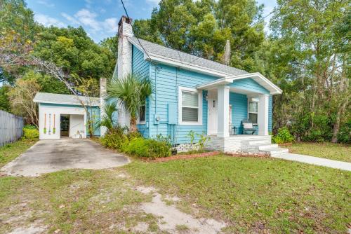 Walk to River and Shops Downtown Dunnellon Escape in Dunnellon