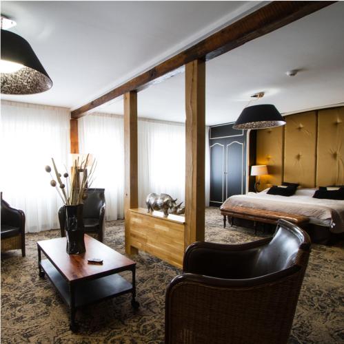 Logis Hotel & Restaurant - Le Mouton Blanc