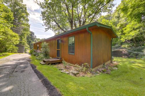 'Balsam Valley Cabin' with Porch by Blue Ridge Pkwy! - image 11