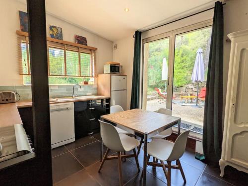 Charmante Maison en pleine nature avec piscine in Assas