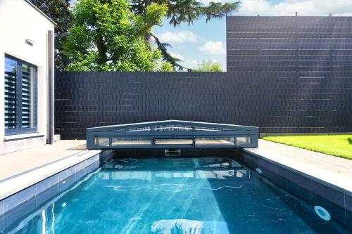 Luxurious Escape - Room LoveSerenity with pool and jacuzzi Hotel de charme Wolvertem