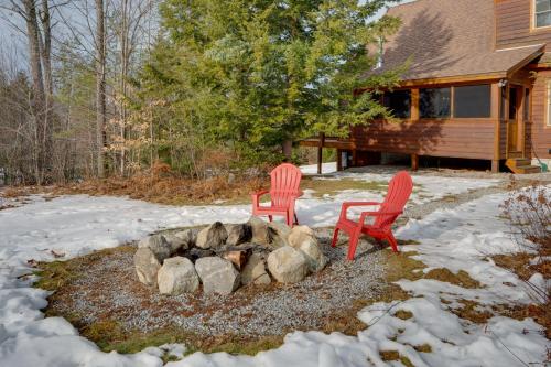 Spacious Cabin: 10 Mi to Sunday River Skiing! in Bethel (ME)