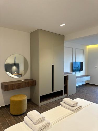 Quadruple Room with Sea View image 10