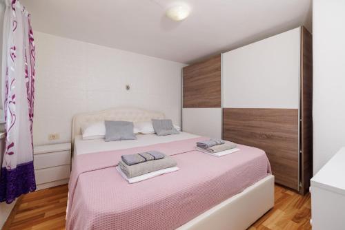 Apartment - Ground Floor image 6