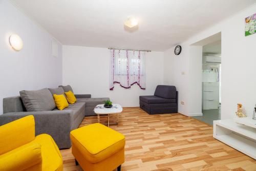 Apartment - Ground Floor image 9