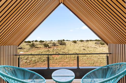 Luxe Desert Tiny Home Glamping - Near Grand Canyon South Rim