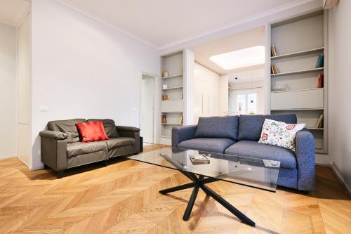 Dream Vatican Holidays - Marine & Vintage Cars - image 3