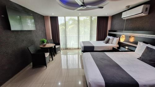 Hotel & Suites Country Valladolid, Valladolid
