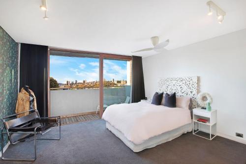 Opulent Paddington IH - image 3