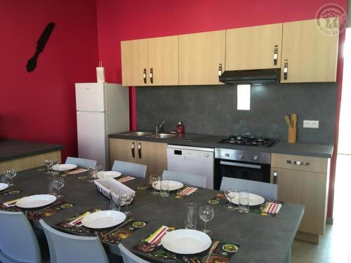 Maison spacieuse pour 8 pers avec jardin, terrasse, WIFI, proche commerces et attractions culturelles - FR-1-510-156 gîte à louer Bruille-lez-Marchiennes