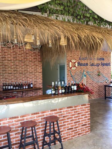 Baan TaLay Hostel in Koh Mak (Trad)