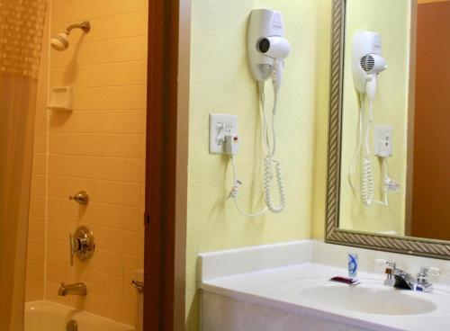 Rodeway Inn Rodeway Inn