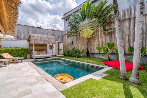 Three-Bedroom Villa image 2